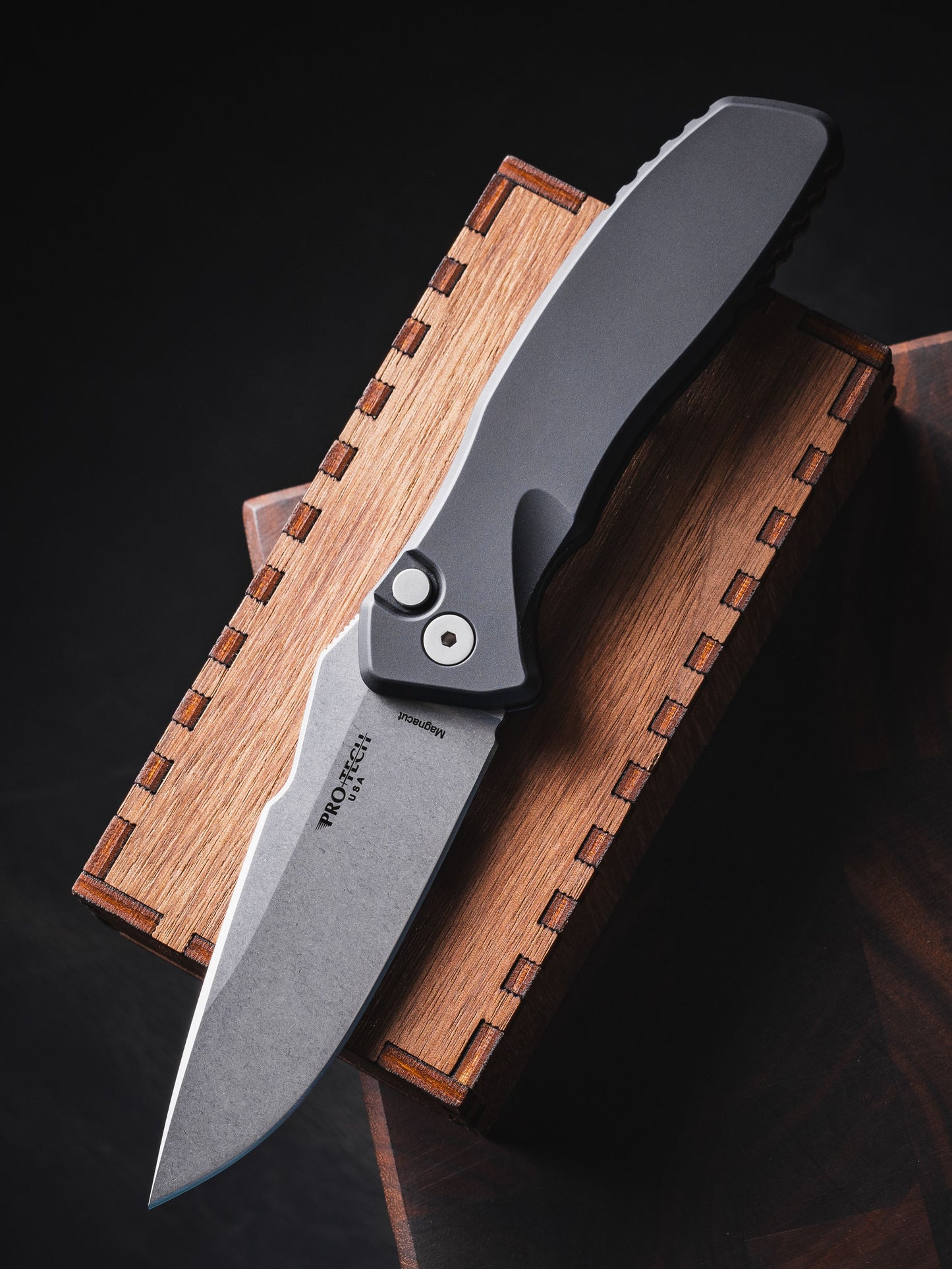 ProTech Spartan Blades Pallas SB1101