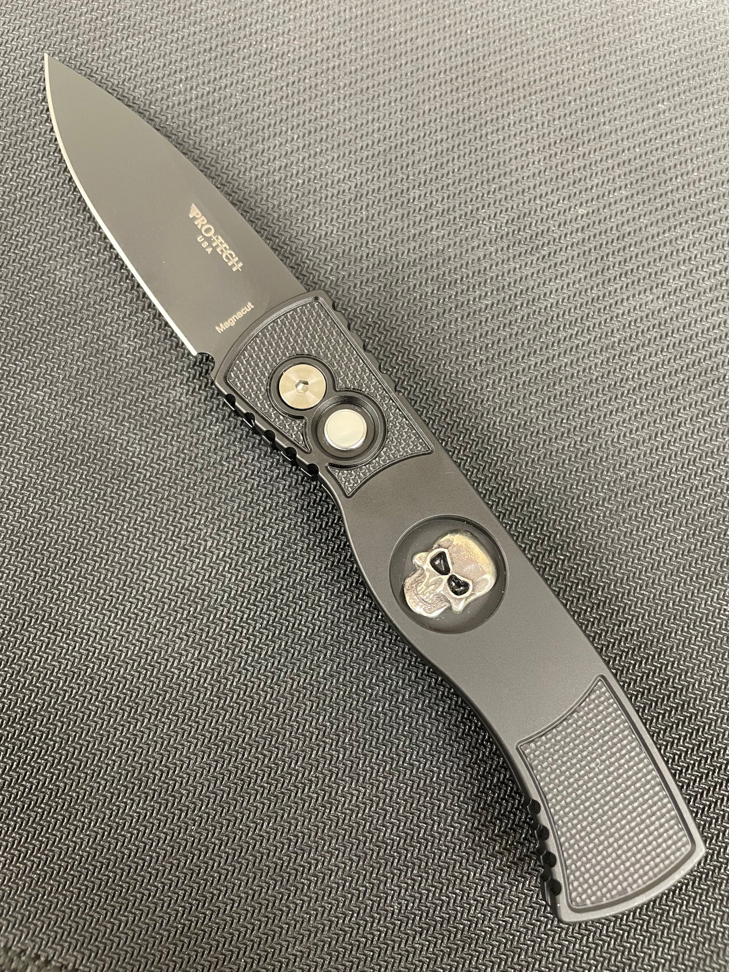 ProTech TR-2 Blade Show 2024 Shaw Skull