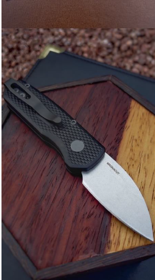 ProTech Runt R5305 Textured Black Handle SW Wharncliffe Blade